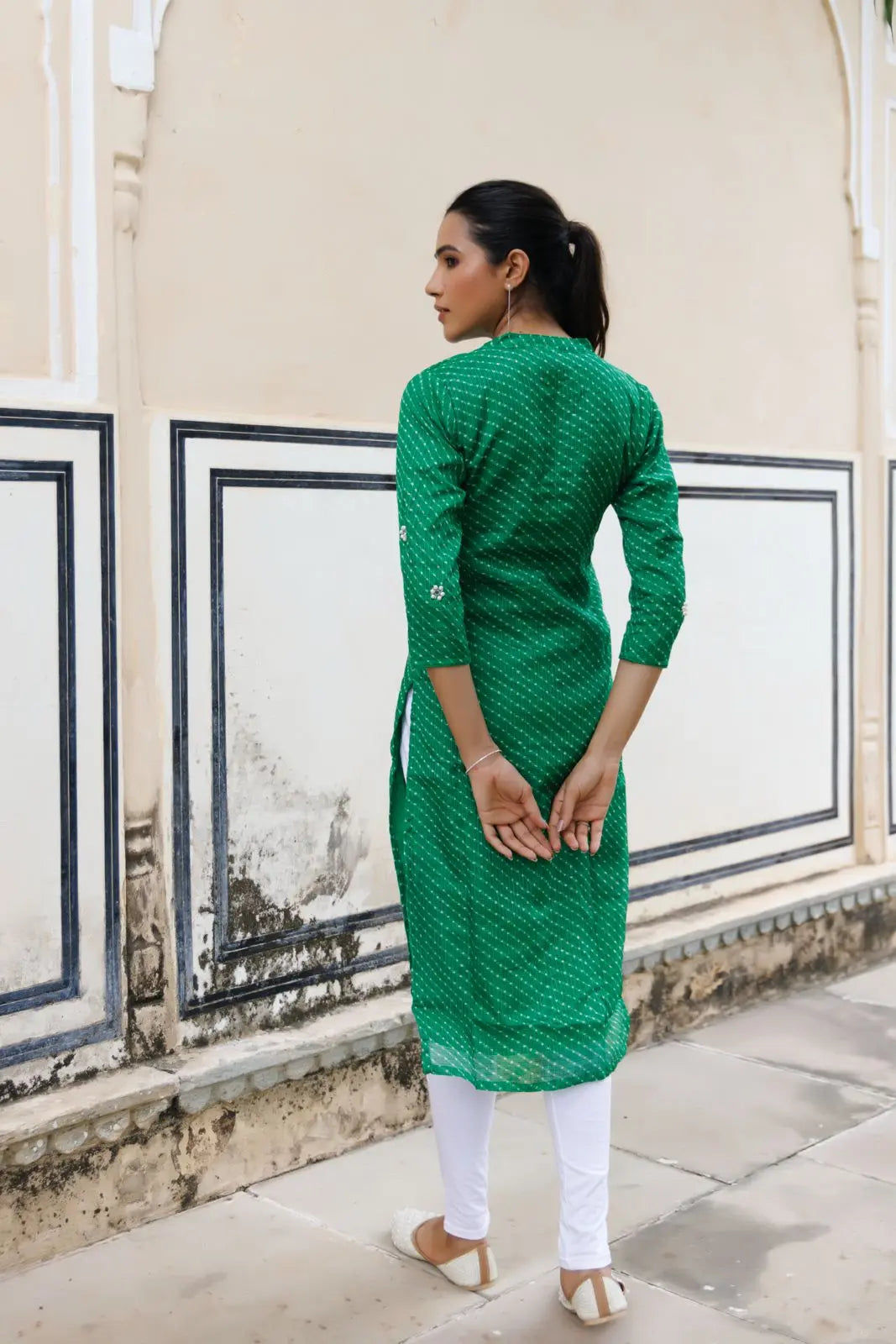 Zoya Green Leheriya Kurta Ragavi