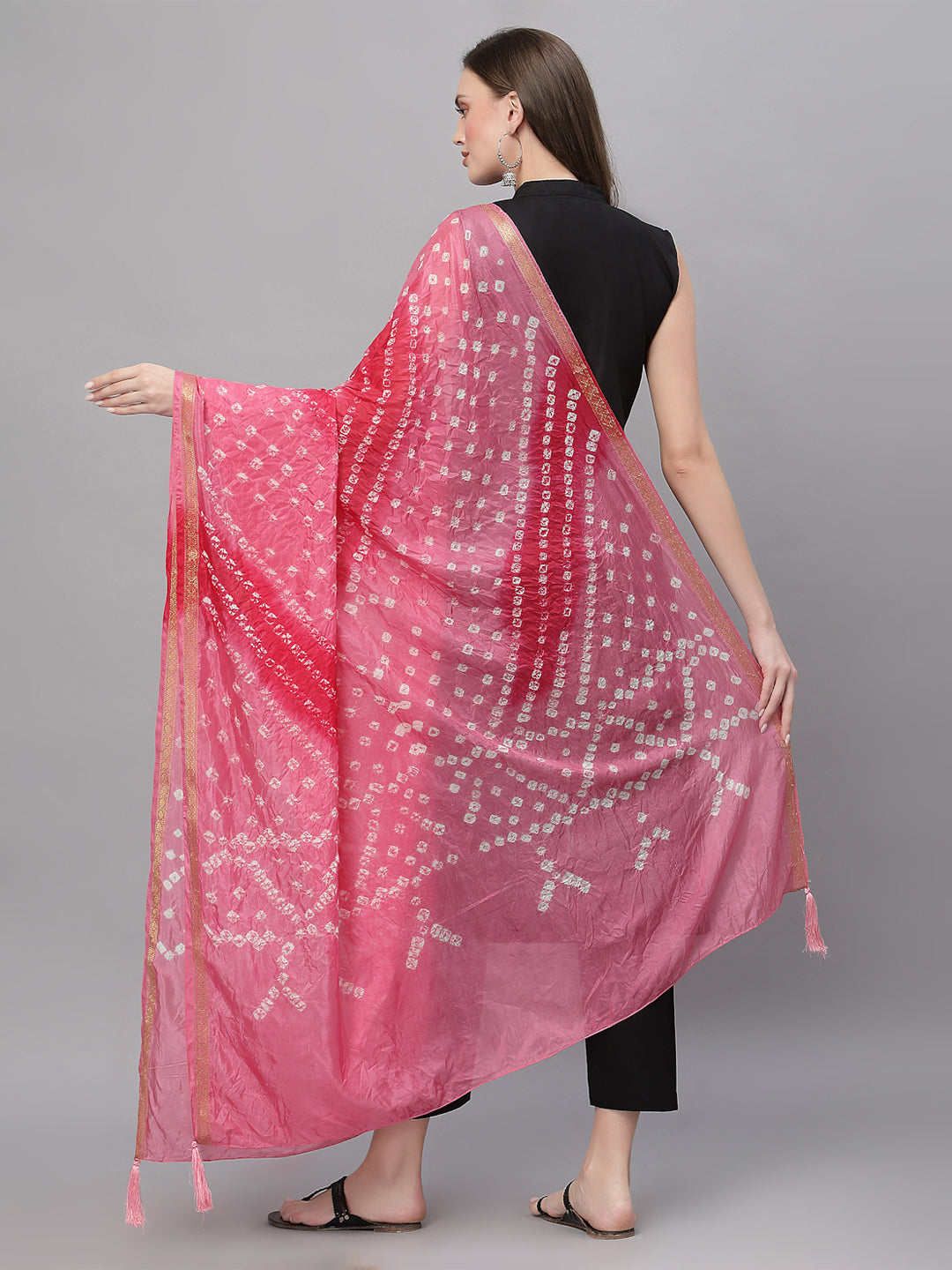 Ragavi Baby Pink Bandhej Dupatta