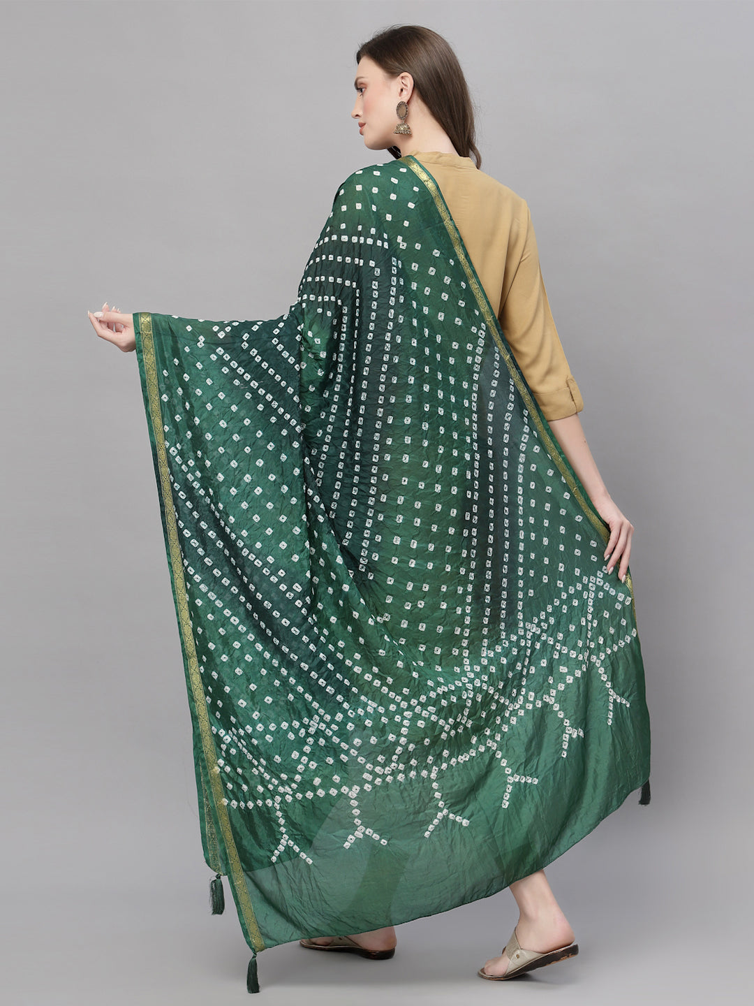 Ragavi Green Bandhej Dupatta