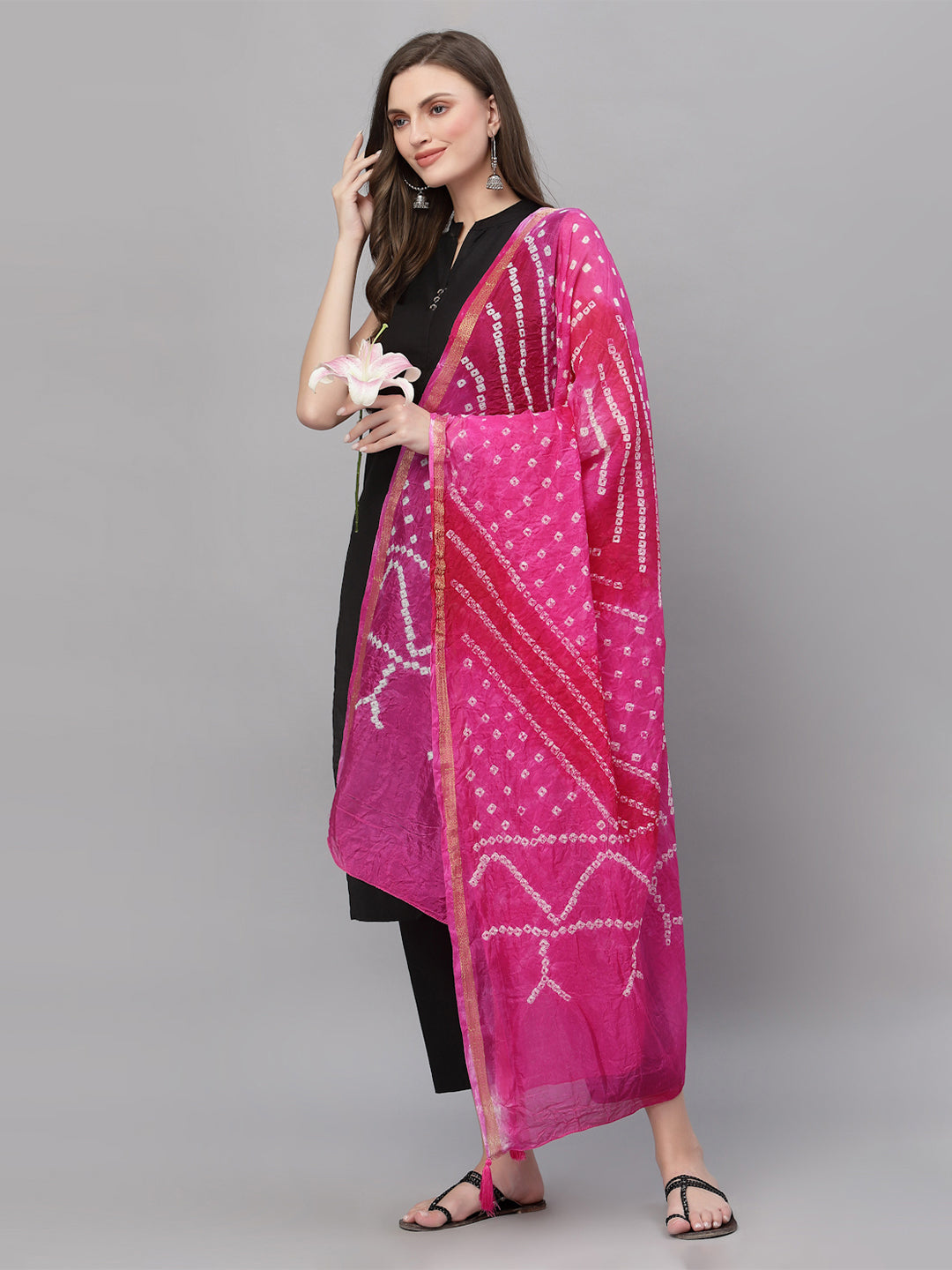Ragavi Pink Zari Bandhej Dupatta