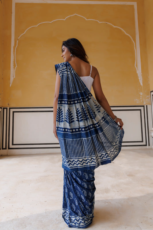White And Indigo Paisley Block Printed Saree