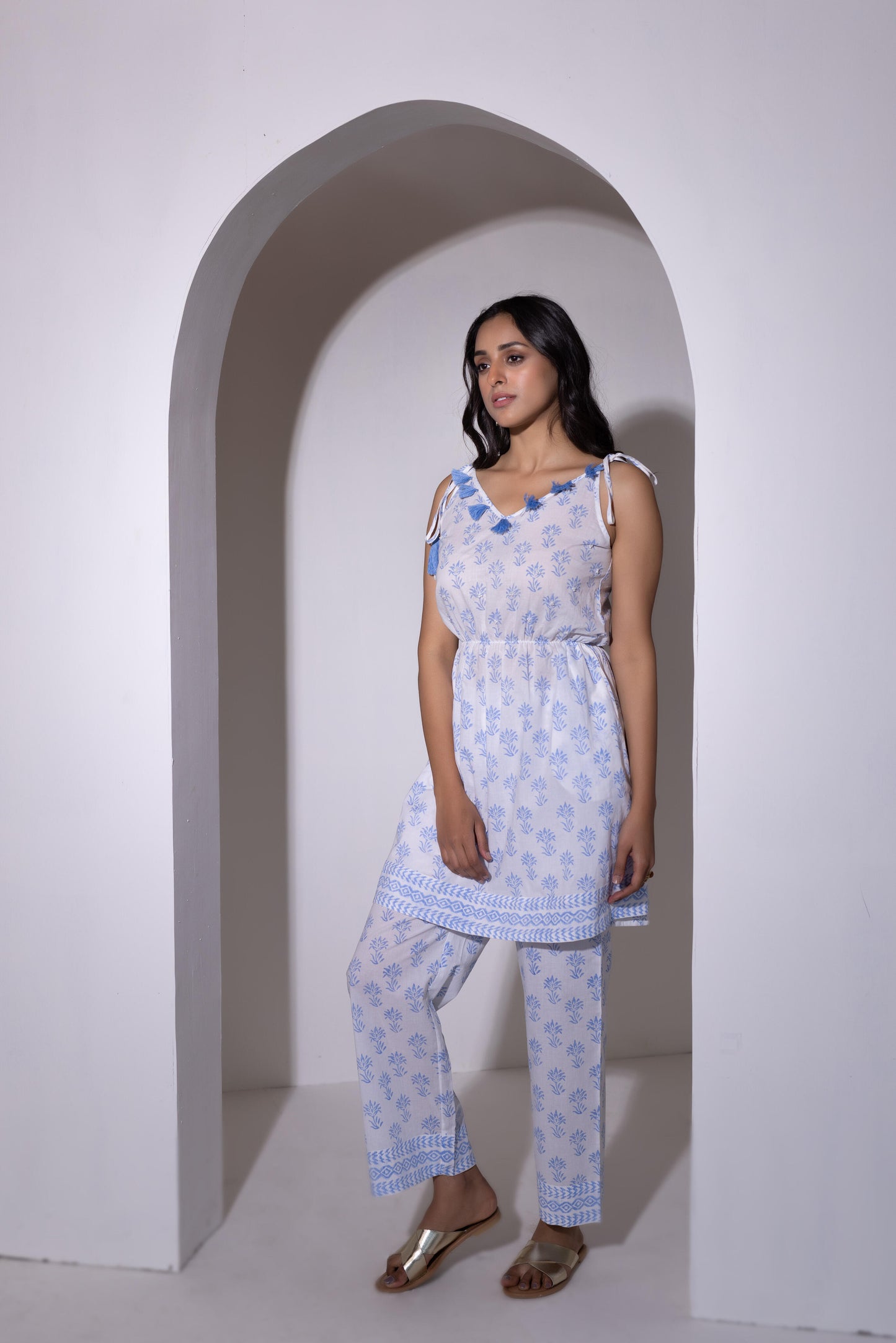Blue White Kurta Set