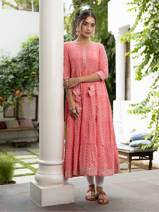 Garvi Pink Tiered Printed Kurta