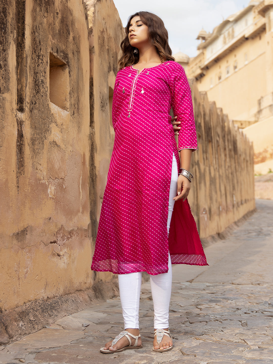 Side view of Pri Pink Leheriya Kurti for women