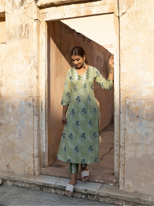 Yahvi Green Printed Kurta Set